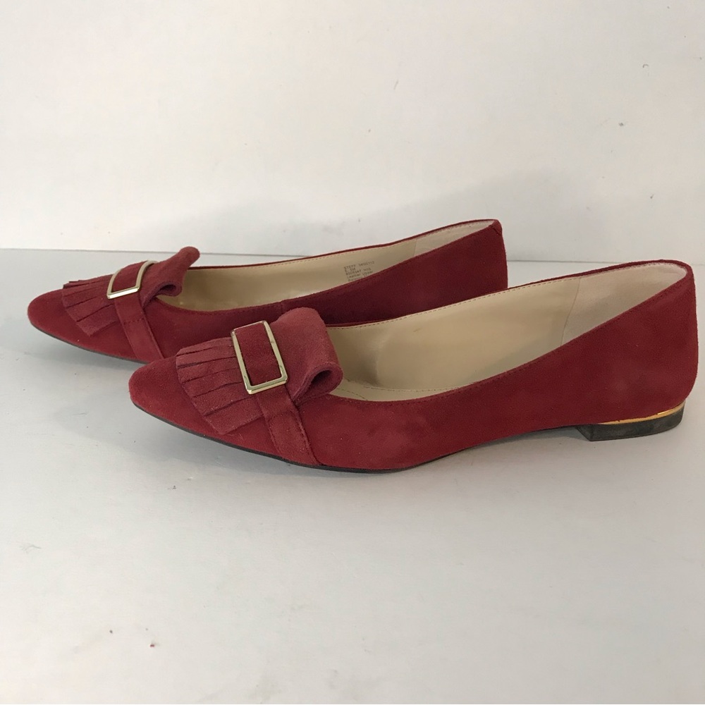 Jones New York Womens Red Flats Shoes with Gold Accents size 8.5 worn once VGC